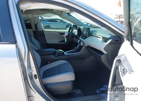 2021 Toyota Rav4 Xle from USA, damaged, VIN 2T3W1RFV2MC109531